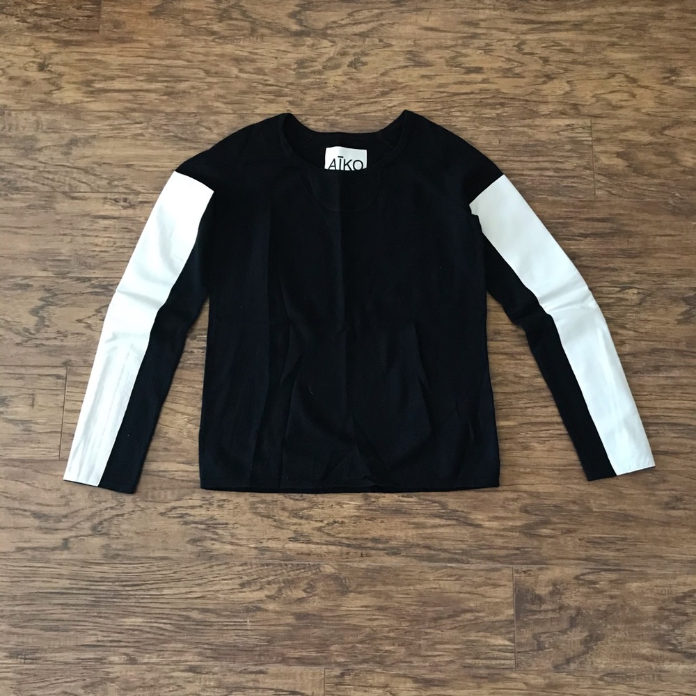 Aiko sweater